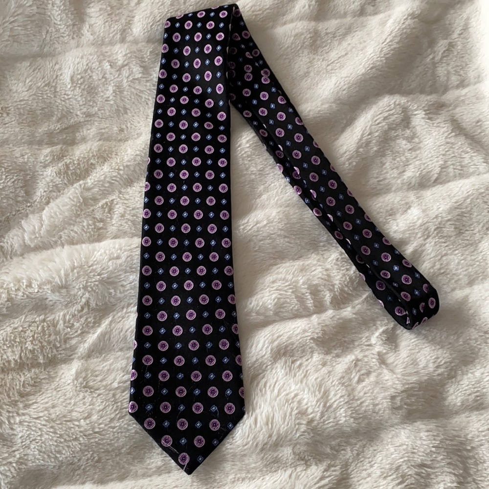 2/ $25 👔 Bellissimo | 100% Silk necktie, Black/Purple/Blue